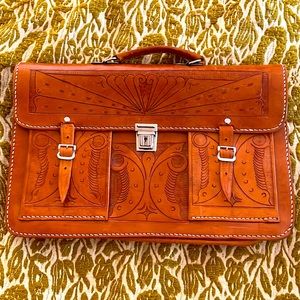 VTG 1970s TOOLED LEATHER BRIEFCASE